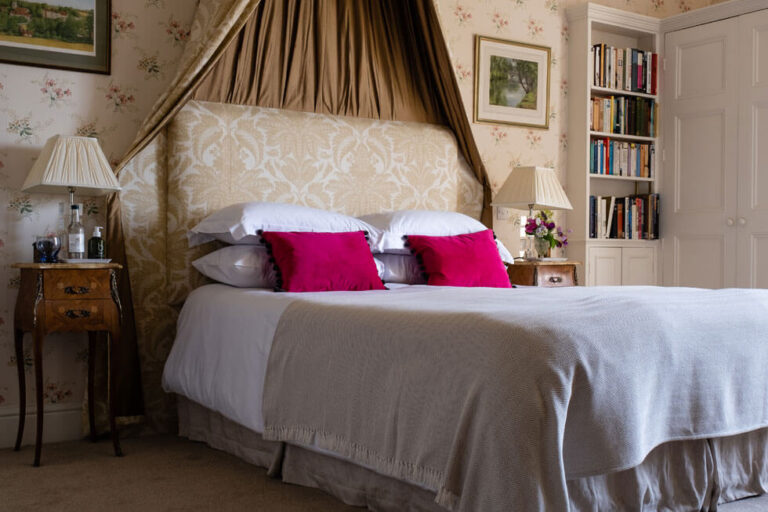 Photo of a bedroom at Kirtlington Park