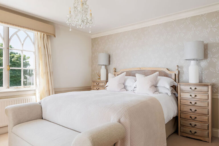 Photo of the Lamaros bedroom at Pennsylvania Castle