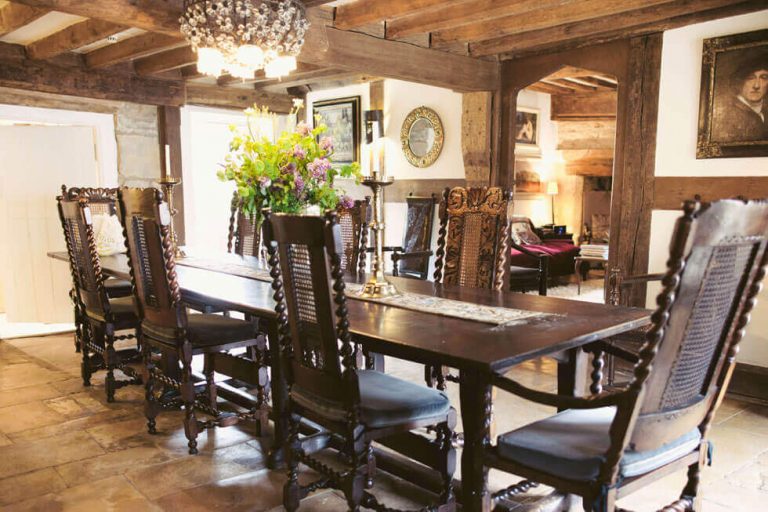 Photo of the dining room at Temple Guiting Manor